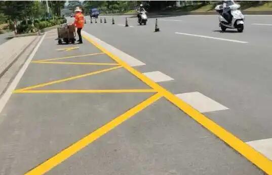蘇州道路劃線用到的機(jī)械有哪些，道路劃線施工工藝？