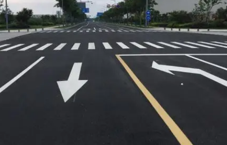 合肥道路劃線分析，如何保證道路畫線的筆直呢？