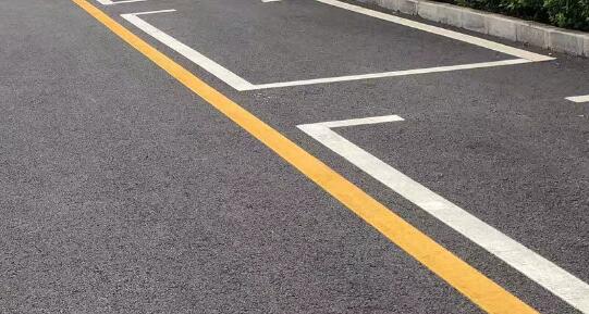 蘇州車位劃線全包服務(wù) 選擇飛揚，提升停車場品質(zhì)