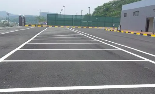 定制化解決方案，蘇州廠區(qū)道路標線的首選